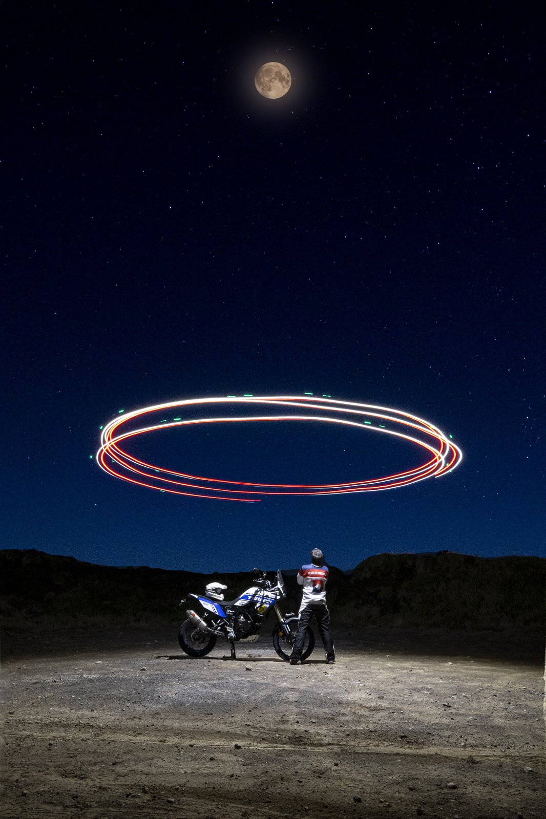 FPV noturno — light painting com mota
