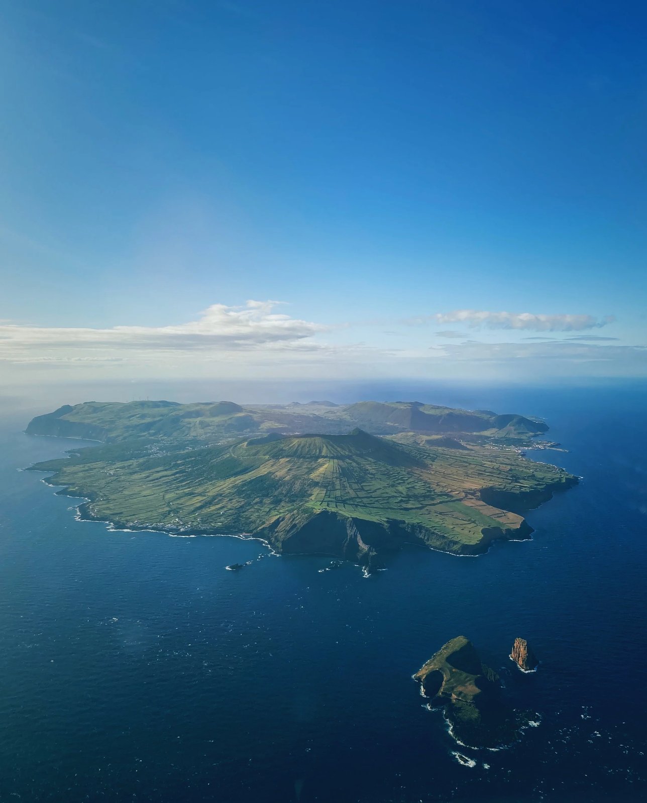 Do cockpit — vista aérea de ilha